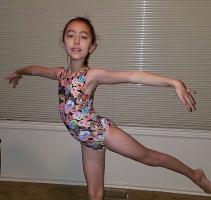 Linsey = 8 year old gymnast