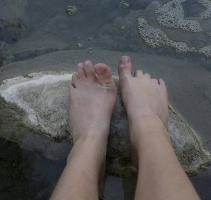 Twin barefoot photoshoot
