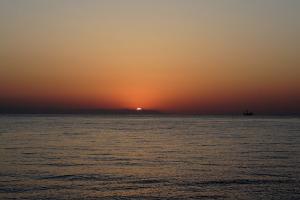 Средиземное море. Утренняя заря. Mediterranean sea. Sunrise.
